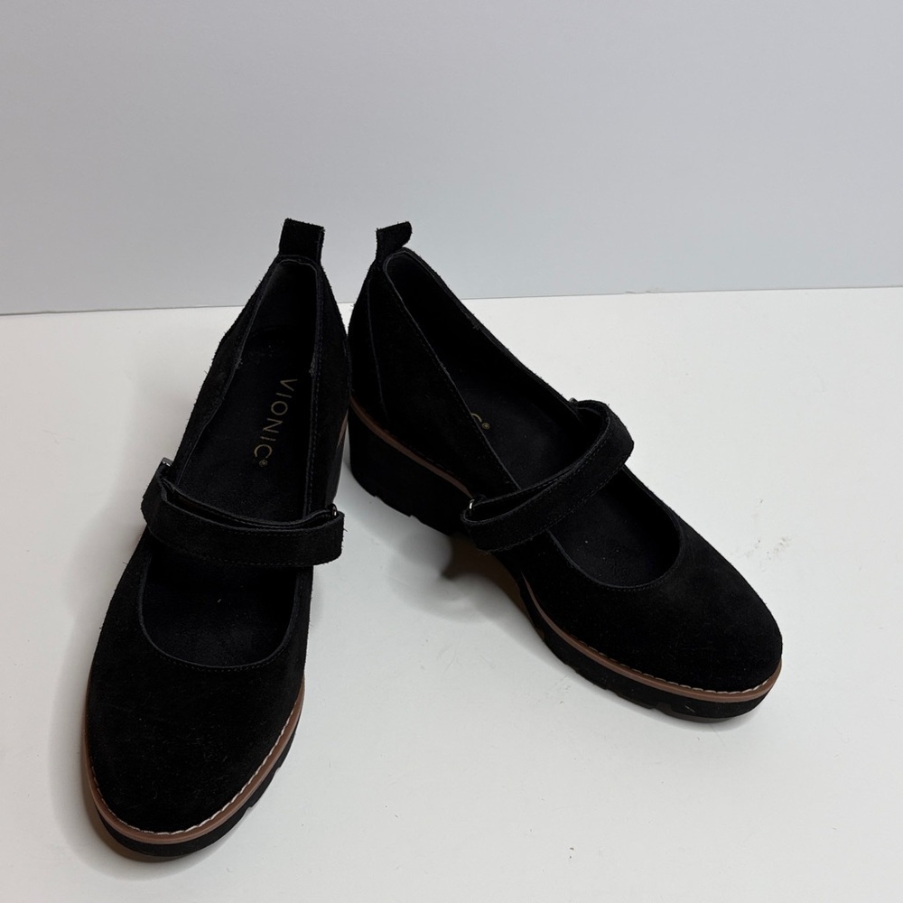 Vionic Alma Black Faux Suede Mary Jane Wedge Pump Women Size 6.5